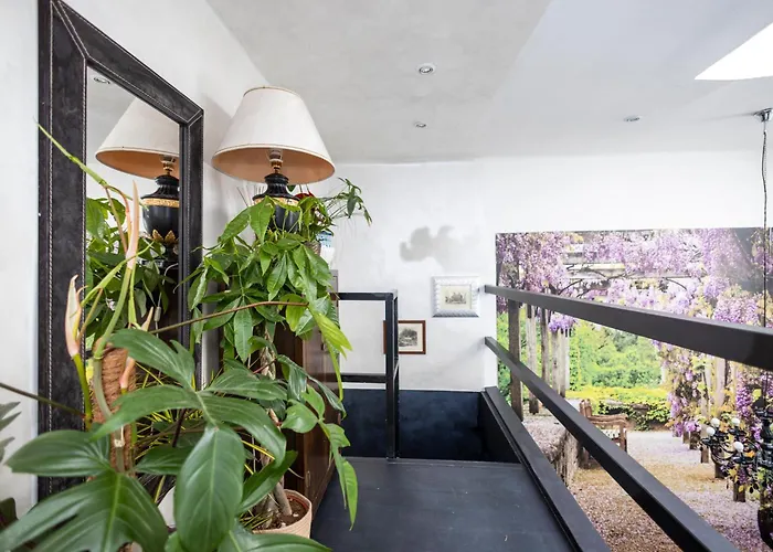 Entire Loft In Via Margutta 2br -2ba Private Steam Bath Inside The Loft דירה *