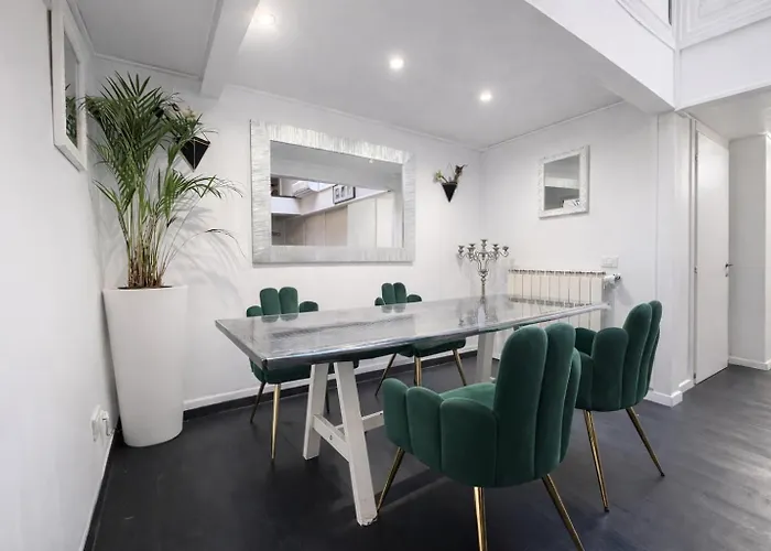 Entire Loft In Via Margutta 2br -2ba Private Steam Bath Inside The Loft * רומא